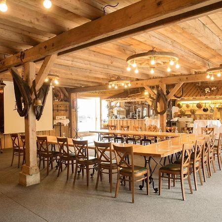 Neumaiers Hirsch -Gasthof Und Landhotel Weißenhorn Buitenkant foto