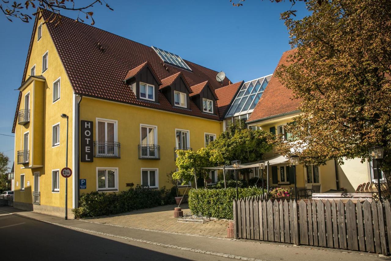 Neumaiers Hirsch -Gasthof Und Landhotel Weißenhorn Buitenkant foto
